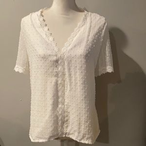 ▪️WHITE LACE TOP